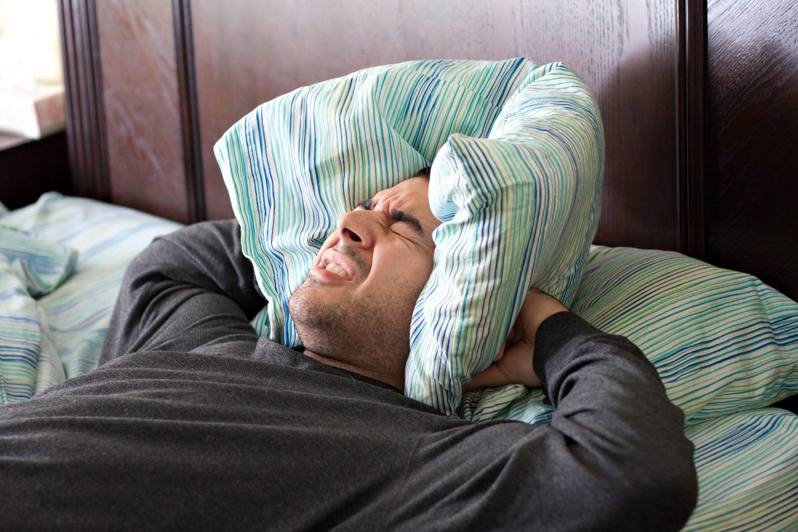 Nice Residents Cut Sleep Hours: Screen Habits and Noise Blamed